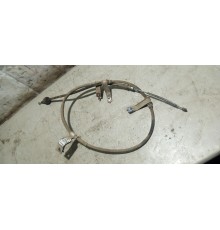 Трос стояночного тормоза левый
