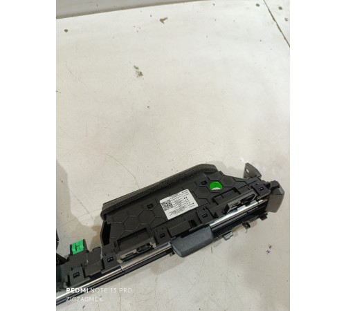 Кожух рулевой колонки с дефлектором