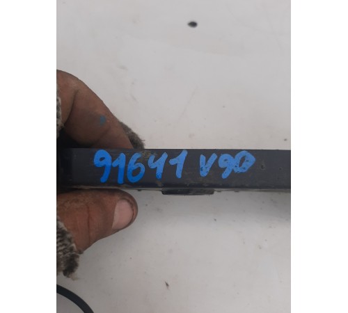 Кронштейн крыла (передний, правый)