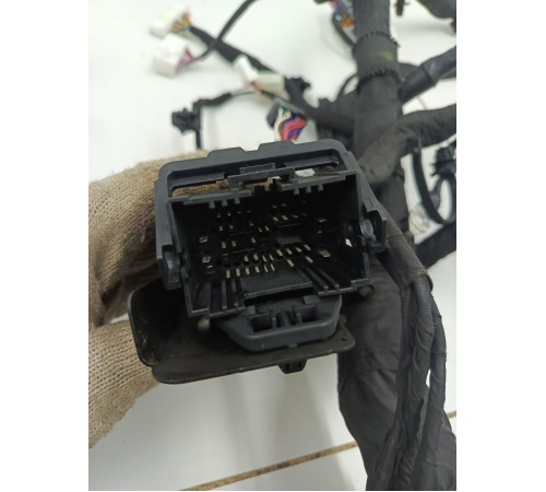 Электропроводка с монтажным блоком