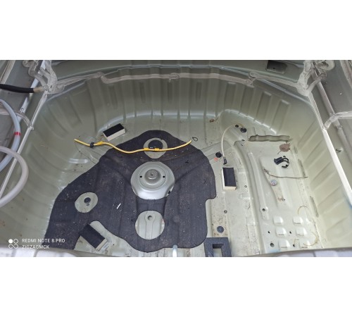 Ниша багажника(запасного колеса)