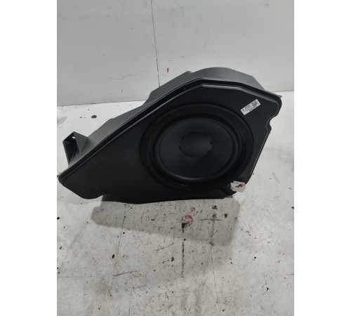 Динамик низкочастотный (сабвуфер)