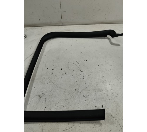 Накладка рамки двери (задняя левая)