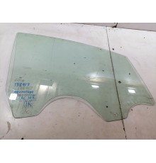 Стекло двери переднее правое