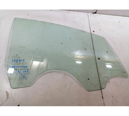 Стекло двери переднее правое