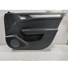 Обшивка двери(передняя правая)