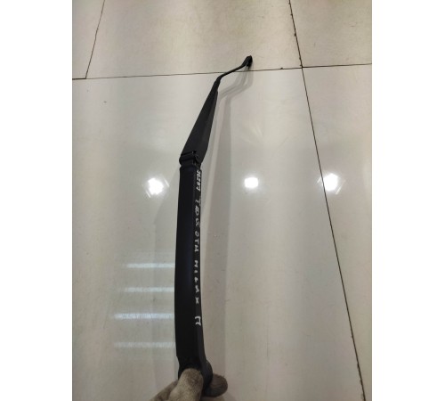 Поводок стеклоочистителя (правый)