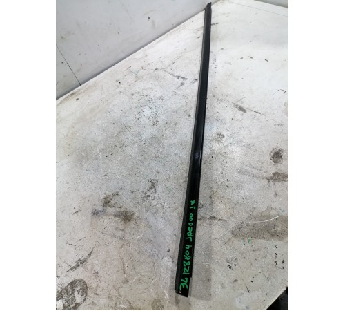 Молдинг стекла задний левый