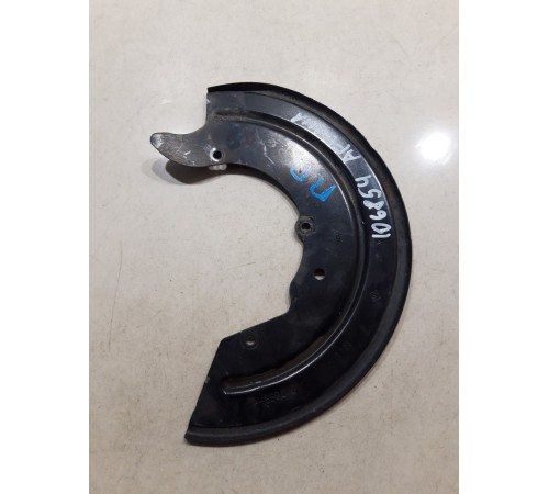 Кожух тормозного диска(передний правый)