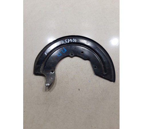 Кожух тормозного диска(передний правый)