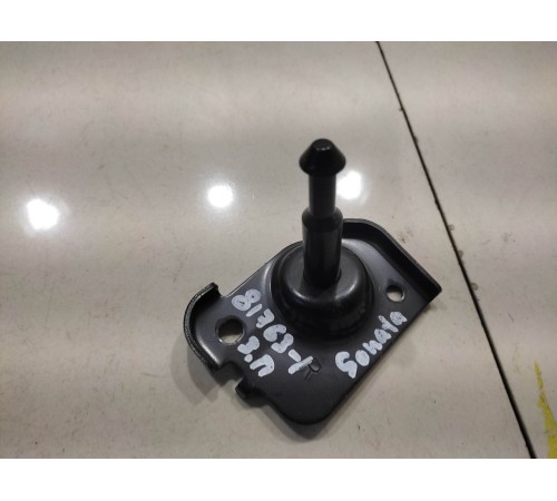 Защелка сиденья(задняя правая)