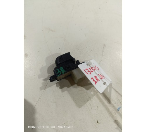 Кнопка стеклоподъемника