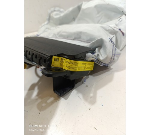 Подушка безопасности коленная