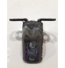 Петля двери (передняя, левая, нижняя)