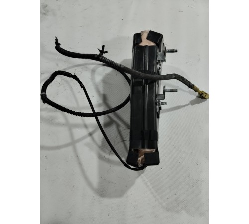 Подушка безопасности переднего пассажира правая