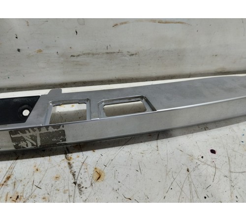 Накладка крышки багажника подсветки номера