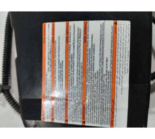 Подушка безопасности переднего пассажира правая