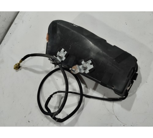 Подушка безопасности переднего пассажира правая