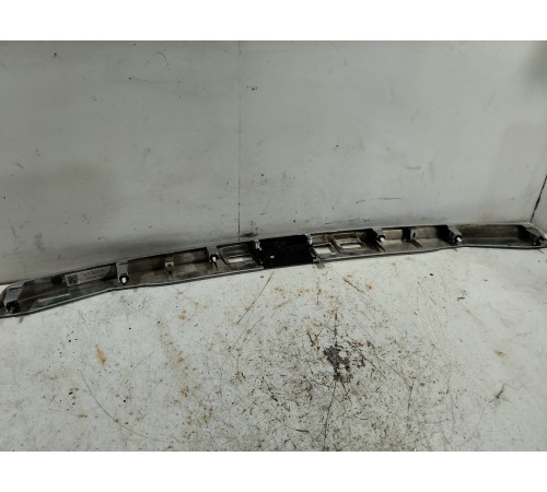 Накладка крышки багажника подсветки номера