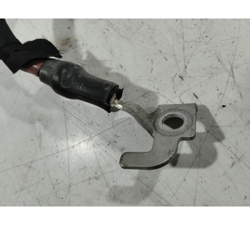 Клемма аккумулятора