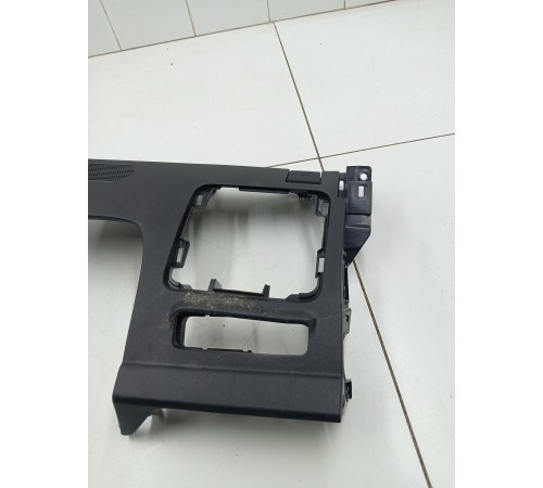 Накладка торпедо левая нижняя