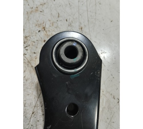 Рычаг подвески задний левый верхний
