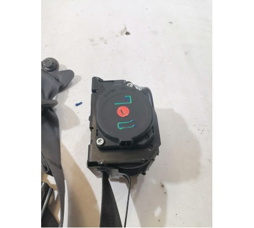 Ремень безопасности передний левый