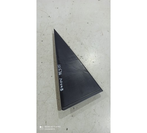 Накладка (угол) двери задняя правая наружная 