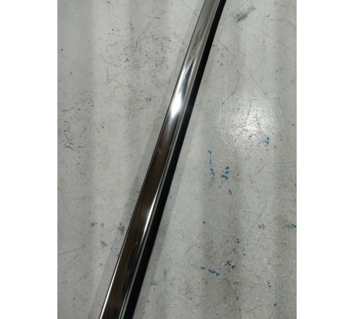 Молдинг стекла задний правый