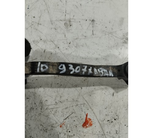 Ограничитель двери(задний правый)