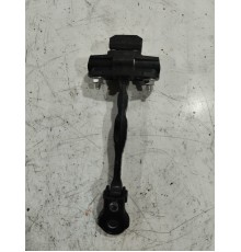 Ограничитель двери(задний правый)