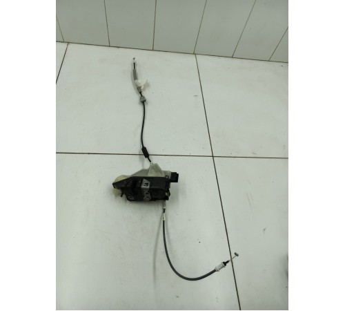 Замок двери передний левый