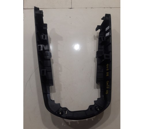 Накладка центральной консоли нижняя