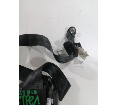 Ремень безопасности задний