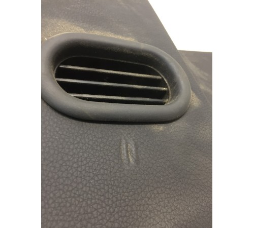 Обшивка двери (передняя, левая)