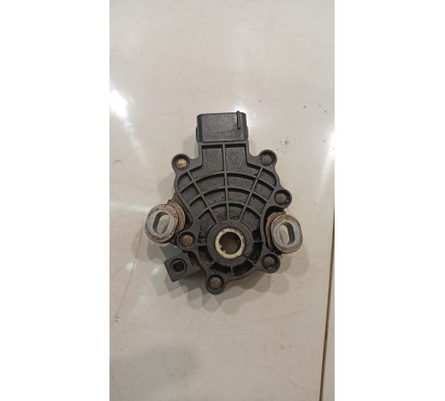 Датчик положения селектора АКПП