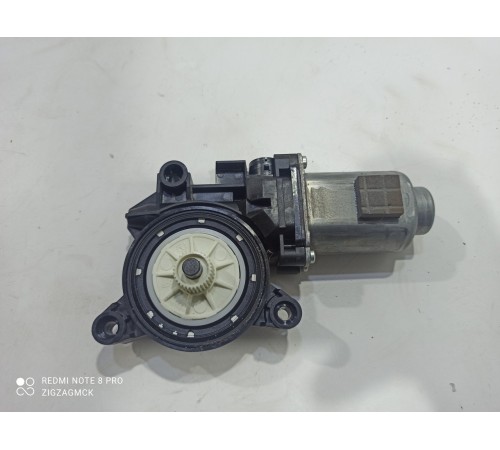 Моторчик стеклоподъёмника передний левый