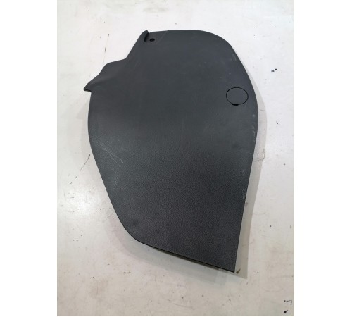 Накладка центральной консоли передняя правая