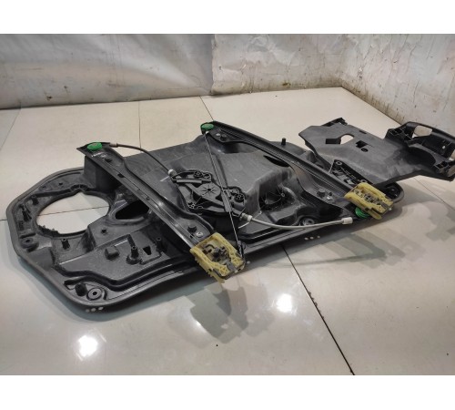 Стеклоподъемник (передний, правый)