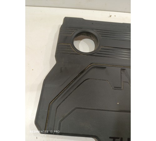 Декоративная крышка двигателя