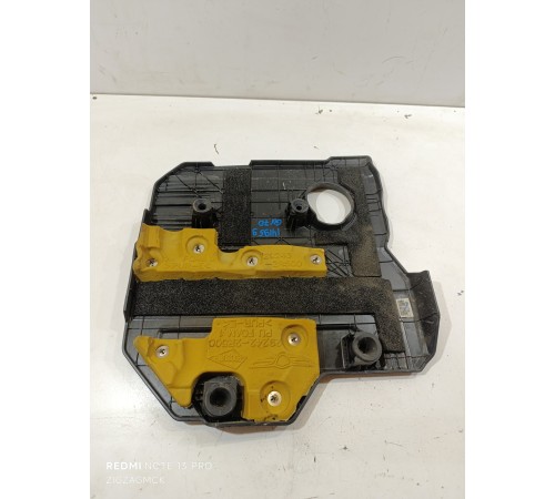 Декоративная крышка двигателя