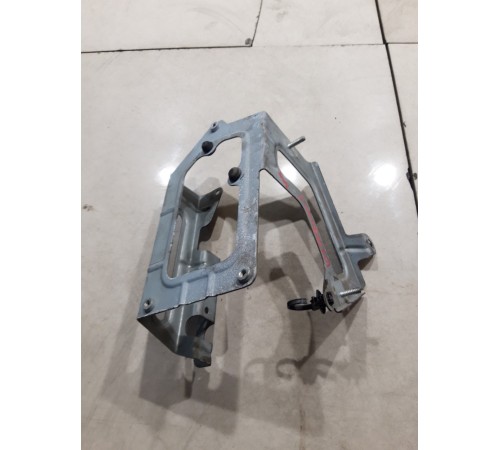 Кронштейн(крепление) блока управления задний