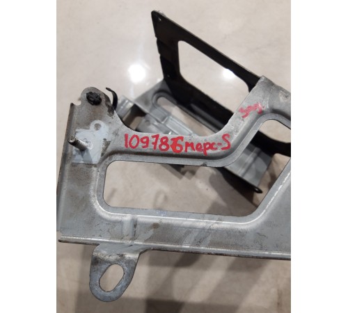 Кронштейн(крепление) блока управления задний