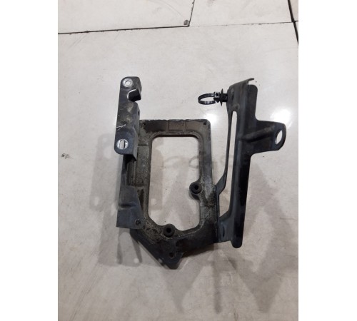 Кронштейн(крепление) блока управления задний