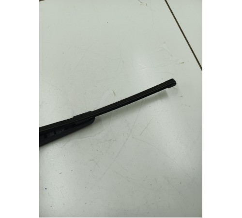 Поводок стеклоочистителя задний