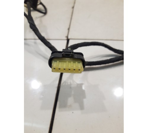 Электропроводка двери (задняя, левая)