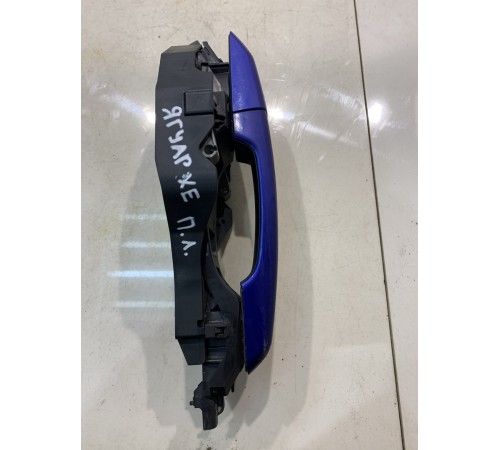 Ручка двери (передняя, левая, внешняя)