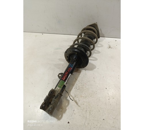 Амортизатор подвески передний правый в сборе