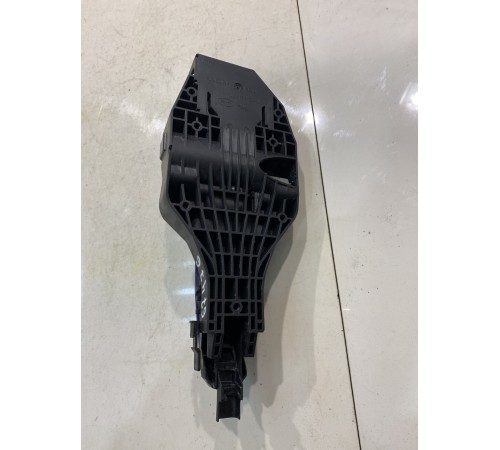 Ручка двери (передняя, левая, внешняя)