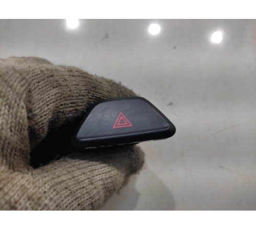 Кнопка аварийной сигнализации